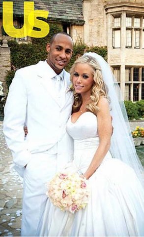 kendra-wilkinson-and-hank-baskett-wedding-picture-1.jpg, 60 KB