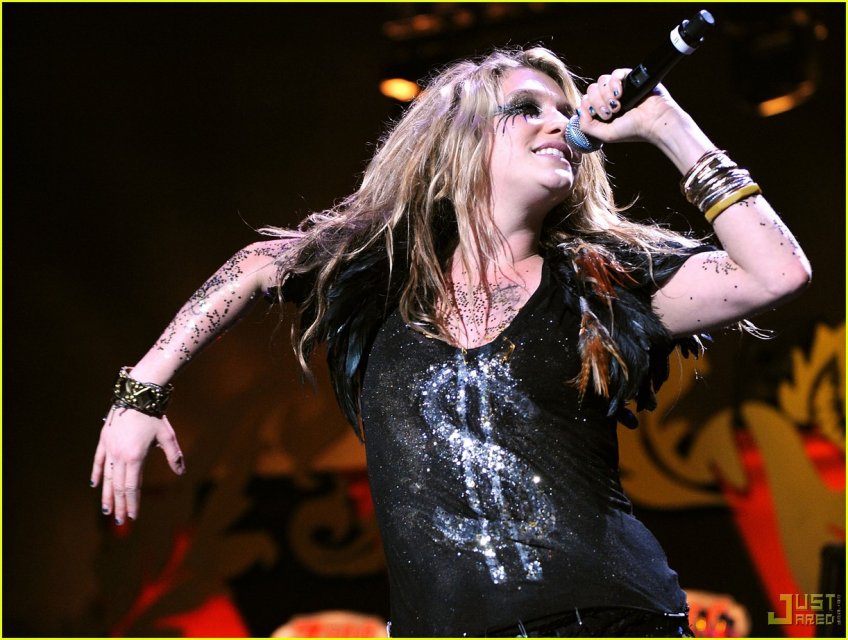 kesha-sebert-jingle-ball-11.jpg, 275 KB