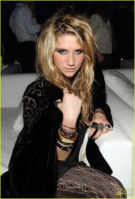 kesha-sebert-vevo-launch-101.jpg, 234 KB